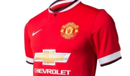 Cận cảnh áo đấu tuyệt đẹp của M.U mùa giải mới 2014-2015