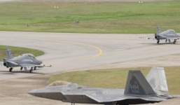 Mỹ gửi chiến đấu cơ tàng hình đến Malaysia “dằn mặt” Trung Quốc