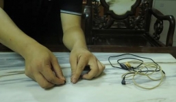 Phát hiện thiết bị gian lận thi cử siêu tinh vi