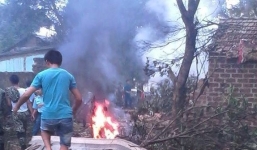 Phút cứu người gặp nạn từ chiếc máy bay rơi