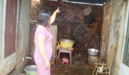 Treo cổ tự tử vì bị phát hiện có video quay lén con riêng của vợ tắm?