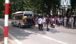 Đâm vào đuôi xe buýt, một người nguy kịch