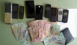 Đánh sập ổ cá độ bóng đá 'làng'