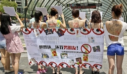 Hội những cô nàng “Anti World Cup” làm dậy sóng Trung Quốc