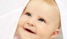 Sinh con vào tháng nào để con thông minh và thành đạt?