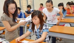 Kẻ mạnh là “giúp đỡ” chứ không phải “ích kỷ” vào đề văn khối C