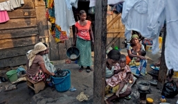 Cận cảnh những người sống với 1 USD mỗi ngày