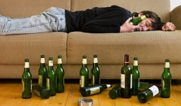 Những việc tuyệt đối không được làm sau khi uống rượu, bia