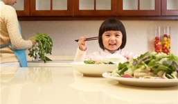 Dấu hiệu chứng tỏ bé thiếu vitamin