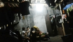 Dịch vụ gái gọi xem World Cup 'cháy hàng' ở Quất Lâm