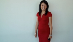 Nhân viên nữ tố nữ giám đốc Yahoo chui vào chăn, gạ quan hệ