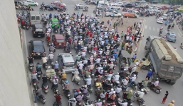 Bắt giam lái xe cán chết nữ sinh đang dừng chờ đèn đỏ