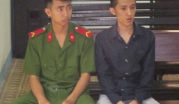 Đi tù vì làm “chuyện vợ chồng” với bạn gái nhí