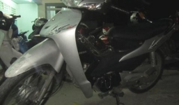 Mời nữ nhân viên đi ăn tối, quản lý doanh nghiệp cuỗm máy rồi biến mất