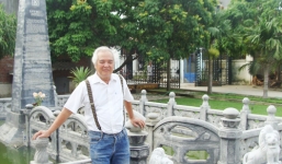 Đại gia Việt chi triệu đô mua quan tài, xây lăng mộ... chờ chết