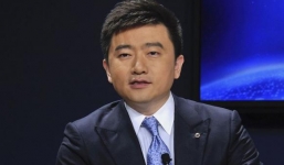 Trung Quốc bắt BTV truyền hình hàng đầu ngay tại trường quay