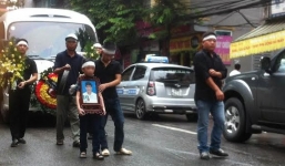 Vụ giết người trên phố Hà Nội: Gọi tên cha mẹ trước khi qua đời