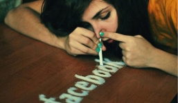 Vì sao chúng ta mãi mãi là con nghiện Facebook?