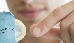 “Nỗi sợ” bao cao su của người Việt