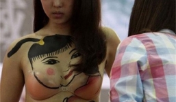 Góc khuất nghề 'phơi thân'