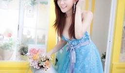 Lâm Chi Khanh khoe được tặng giỏ tiền 500 nghìn