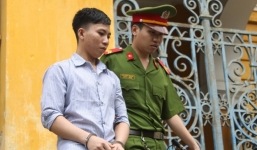 Cô bé 11 tuổi bỏ nhà theo người yêu sống như vợ chồng