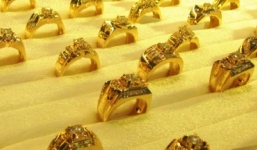 Vàng giảm mạnh do đồng đô la tăng giá?