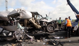 Tai nạn thảm khốc, 4 người tử vong: Tài xế ngủ gật, phóng nhanh