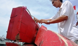 Ngư dân Quảng Nam cập bến sau 1 tháng bám biển Hoàng Sa