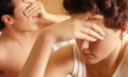 Hoảng hồn thấy 'cậu nhỏ' bạn trai rơi trên giường