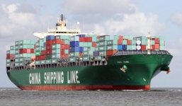 Bão Thần Sấm: Nhiều tàu vỏ sắt Trung Quốc tránh bão tại biển Cát Bà