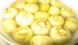 Mẹo sử dụng cà muối ít độc tố nhất