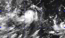 Tối nay tâm bão Thần Sấm vào vịnh Bắc Bộ