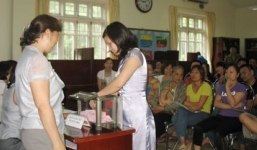 Chật vật xin học cho con