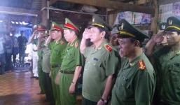 Giờ phút sinh tử đấu súng với 25 kẻ buôn heroin