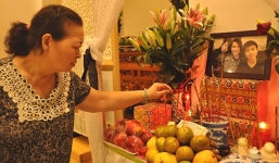 “Không còn nước mắt mà khóc con, khóc cháu nữa”