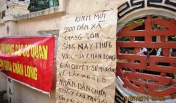 Sư thầy Chàng Sơn đòi ô tô, cả làng nháo nhác