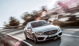 Mercedes-Benz C-Class tiêu tốn 2l/100km