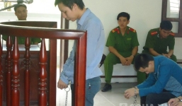 Gọi bé 10 tuổi vào nhà để hiếp dâm