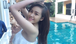 Bà Tưng thiêu đốt mọi ánh nhìn bên bể bơi