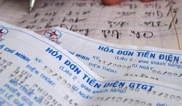 Người Hà Nội tá hỏa khi hóa đơn tiền điện giảm sâu đáng ngờ