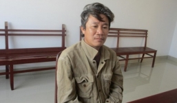 Anh trai dùng kéo đâm chết em rồi vào nhà xem phim