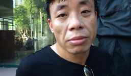 Người đàn ông cứ đứng cạnh 141 là vã mồ hôi như tắm