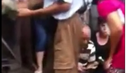 Clip: Vũng Tàu: Đại gia vác bao tải tiền rải khắp chợ