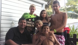 Thảm kịch: 10 người trong một gia đình Australia tử nạn trên máy bay Algerie