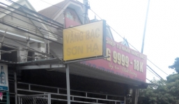 Vơ trọn 120 chỉ vàng trong 30s