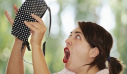 'Xin lỗi mẹ, con không thể đi chợ với 120 ngàn đồng/ngày'