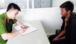 'Nghịch tử' giết ông ngoại, để xác ở chân cầu thang