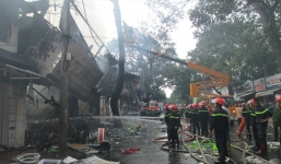 Từ tỷ phú trở thành tay trắng khi 11 căn nhà cháy rụi