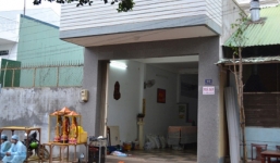 Một người đàn ông chết bất thường giữa nền nhà